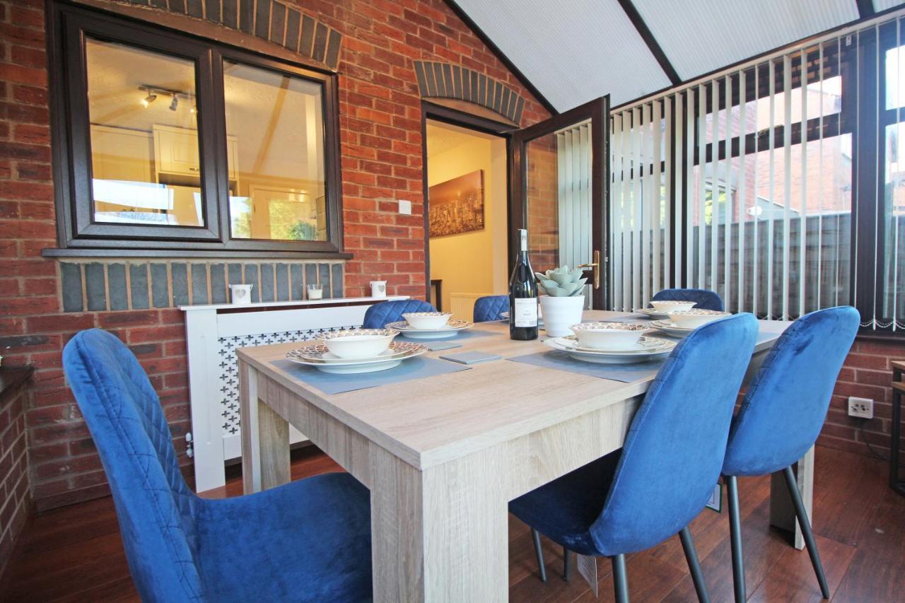 The Barwoods - Modern Spacious Home In Chester - Parking מראה חיצוני תמונה
